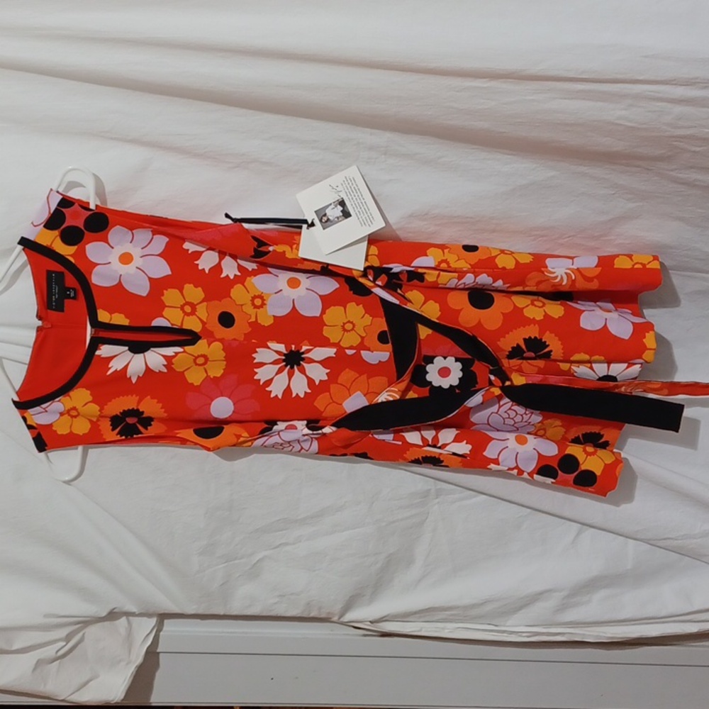 Victoria Beckham for Target Retro Mod Floral Romper-Size S Never Worn with Tags